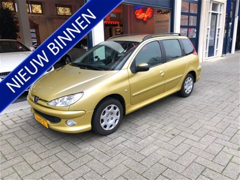 Peugeot 206 SW - 1.4 Air-line 2 AFLEVERING MET NIEUWE APK - 1