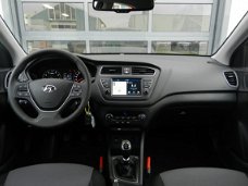 Hyundai i20 - 1.0 T-GDI Comfort Navigatie & Styling Pack VAN € 21.085, - VOOR € 19.835,