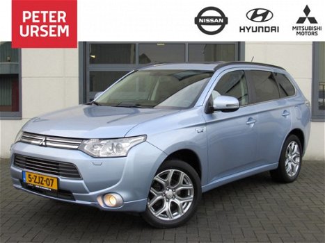 Mitsubishi Outlander - 2.0 PHEV Instyle Automaat Incl. BTW 1e eigenaar Dealer Onderhouden Trekhaak - 1