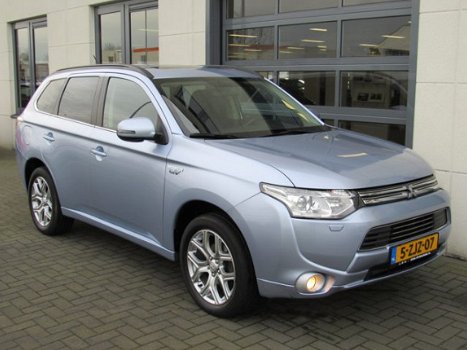 Mitsubishi Outlander - 2.0 PHEV Instyle Automaat Incl. BTW 1e eigenaar Dealer Onderhouden Trekhaak - 1