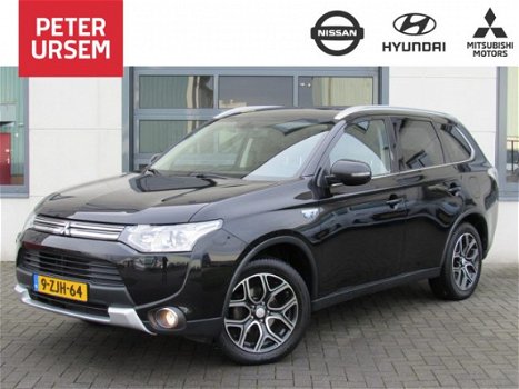 Mitsubishi Outlander - 2.0 PHEV Instyle X-Line Automaat Leder Navi Trekhaak - 1