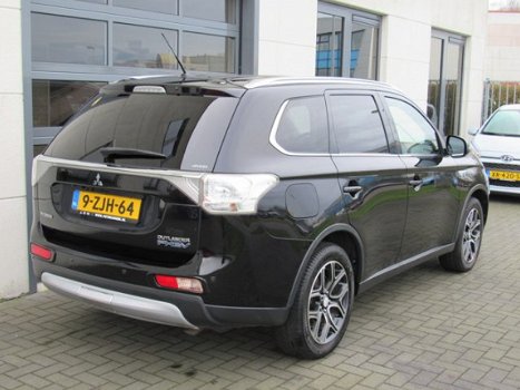 Mitsubishi Outlander - 2.0 PHEV Instyle X-Line Automaat Leder Navi Trekhaak - 1