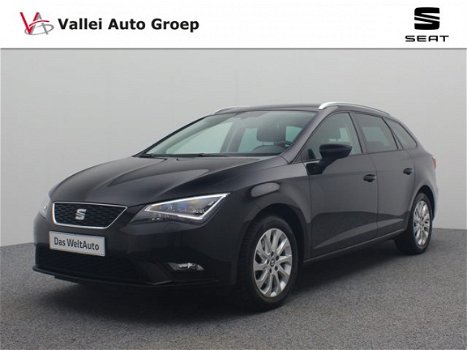 Seat Leon ST - 1.2 TSI 110PK DSG Style Business | Navigatie | Full LED | Trekhaak | Parkeersensoren - 1