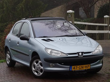 Peugeot 206 - 1.6-16V Gentry | 5drs. | Airco | Schuifdak | - 1