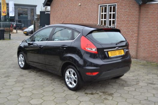 Ford Fiesta - 1.25 Titanium 5.Drs 1e eigenaar bj.2012 107.000 km airco lm.velgen stoelverw. el.ramen - 1