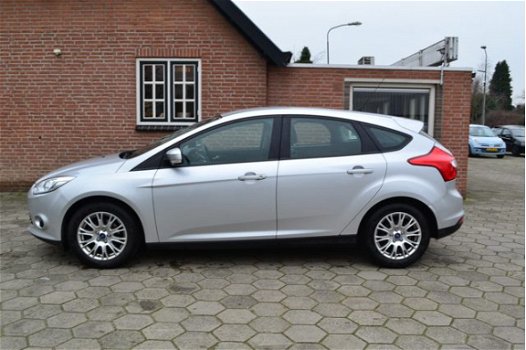 Ford Focus - 1.6 TI-VCT Titanium 1e eigenaar bj.2012 63.000 km airco lm.velgen radio/cd+usb+stuurbed - 1