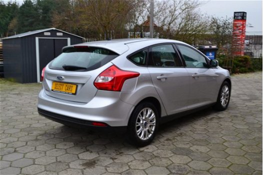 Ford Focus - 1.6 TI-VCT Titanium 1e eigenaar bj.2012 63.000 km airco lm.velgen radio/cd+usb+stuurbed - 1