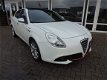 Alfa Romeo Giulietta - 1.6 JTDm Distinctive 50 procent deal 2975, - ACTIE LMV / Cima / LED / LMV - 1 - Thumbnail