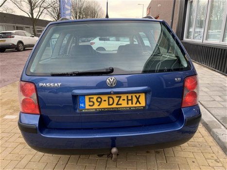 Volkswagen Passat Variant - 1.8-5V Trendline SPORT - 1