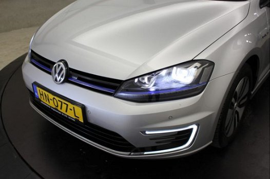 Volkswagen Golf - 1.4 TSI GTE Navi PDC LED Cruise EX BTW/BPM - 1