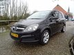 Opel Zafira - 2.2 Cosmo | PDC + Airco + Cruise nu € 3.975, - Nieuwe APK - 1 - Thumbnail