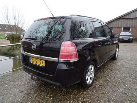 Opel Zafira - 2.2 Cosmo | PDC + Airco + Cruise nu € 3.975, - Nieuwe APK - 1