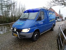 Mercedes-Benz Sprinter - 411 CDI 2.2 355 | Laadklep + Dubbel lucht € 4.250,