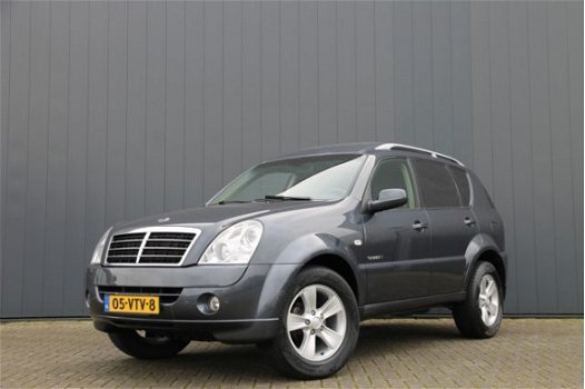 SsangYong Rexton - RX 270 XVT HR AUTOMAAT / GRIJS KENTEKEN / LEDER / AIRCO / NAVI - 1