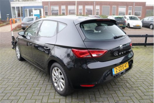 Seat Leon - 1.6 TDI Style Ecomotive 50 procent deal 4.375, - ACTIE Navi / Clima / Bluetooth / PDC / - 1