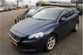 Volvo V40 - 2.0 D4 Summum Business 191 PK 50 procent deal 4.975, - ACTIE Trekhaak / LED / Navi / Cli - 1 - Thumbnail