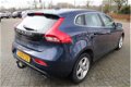 Volvo V40 - 2.0 D4 Summum Business 191 PK 50 procent deal 4.975, - ACTIE Trekhaak / LED / Navi / Cli - 1 - Thumbnail