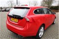 Volvo V60 - 2.4 D6 AWD Plug-In Hybrid EXCL. BTW 50 procent deal 6.475, - ACTIE Standkachel / Stoelve - 1 - Thumbnail