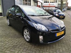 Toyota Prius - 1.8 Dynamic / DEALER SERVICED / CAMERA / FULL MAP NAVI / CLIMA / KEYLESS