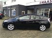 Toyota Prius - 1.8 Dynamic / DEALER SERVICED / CAMERA / FULL MAP NAVI / CLIMA / KEYLESS - 1 - Thumbnail