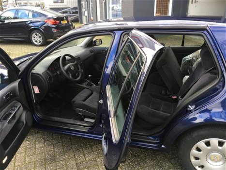 Volkswagen Golf - 1.9 TDI Sportline / 5 DEURS / CLIMATRONIC / APK 26 MAART 2020 / 2 SLEUTELS - 1