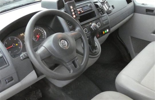 Volkswagen Transporter - 2.0 TDI L2H1 DC AUT/ DUBBEL CABINE/ LAADBAK/ CRUISE/ AIRCO/ ZWAAILAMP/ SNEE - 1