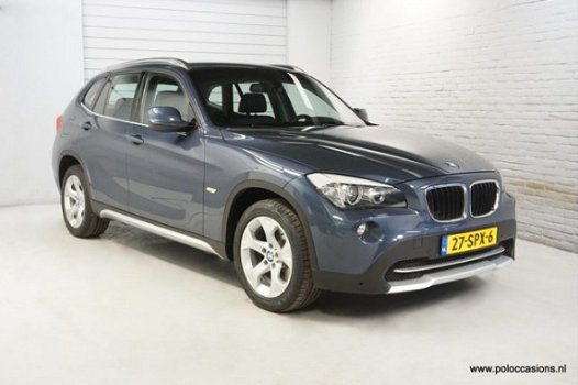 BMW X1 - 2.0i sDrive, AUTOMAAT * XENON * NAVIG * SPORTINTERIEUR 2.0 - 1