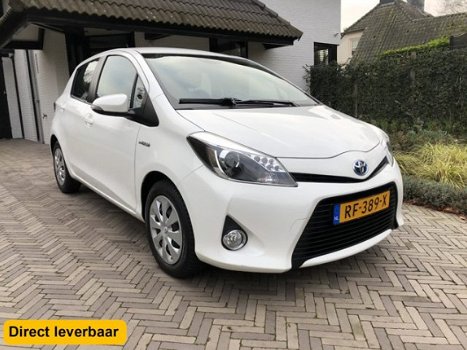 Toyota Yaris - 1.5 Full Hybrid Aut. Climatronic Navigatie LED - 1