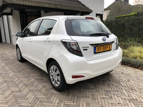 Toyota Yaris - 1.5 Full Hybrid Aut. Climatronic Navigatie LED - 1