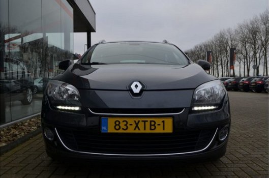 Renault Mégane Estate - 1.5 DCi Bose, Panorama, Leder, Camera, Stoelverw, Led, Keyless, Clima, Cruis - 1