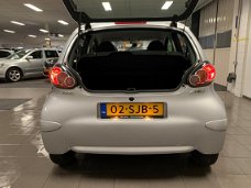 Toyota Aygo - 1.0-12V Comfort Navigator Automaat * 1e Eig / Airco / Navigatie