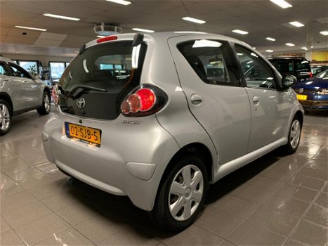 Toyota Aygo - 1.0-12V Comfort Navigator Automaat * 1e Eig / Airco / Navigatie - 1