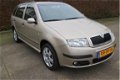 Skoda Fabia Combi - 1.4-16V Elegance AUTOMAAT - ZEER NETTE EN GOEDE AUTO - 1 - Thumbnail