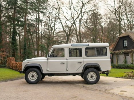 Land Rover Defender - 110 | 2.4TD | 7 Pers - 1