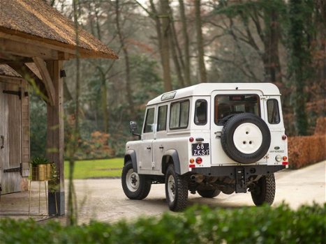 Land Rover Defender - 110 | 2.4TD | 7 Pers - 1