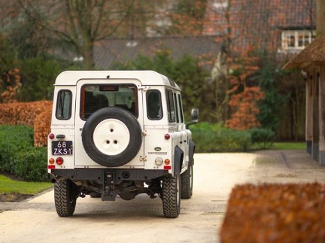 Land Rover Defender - 110 | 2.4TD | 7 Pers - 1