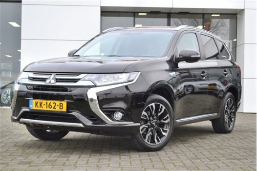 Mitsubishi Outlander - 2.0 PHEV Ex BTW Executive Edition Keyles Entry/Go Standkachel Stoelverwarming - 1