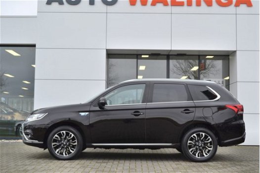 Mitsubishi Outlander - 2.0 PHEV Ex BTW Executive Edition Keyles Entry/Go Standkachel Stoelverwarming - 1