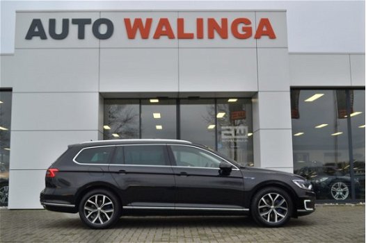 Volkswagen Passat Variant - 1.4 TSI GTE Highline Ex Btw Panoramadak Adaptive Cruise Controle Stoel V - 1