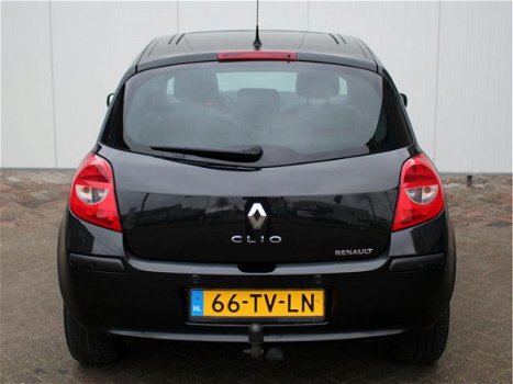 Renault Clio - 1.6-16V Initiale Leder Pano/Schuifdak Clima - 1