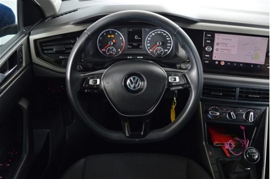 Volkswagen Polo - 1.0 MPI 80PK Comfortline | App. NAV | Airco | Cruise | LM - 1