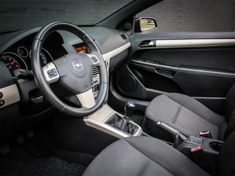 Opel Astra TwinTop - 1.6 Enjoy + Airco - 1