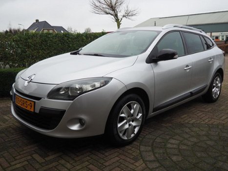 Renault Mégane Estate - 1.5 dCi Parisienne | Navi | Airco | Cruise | Netjes | - 1