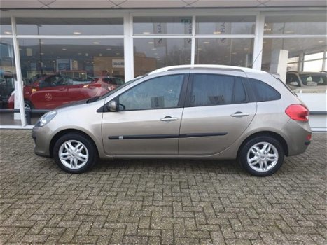 Renault Clio Estate - 1.6 DYNAMIQUE AUTOMAAT - 1