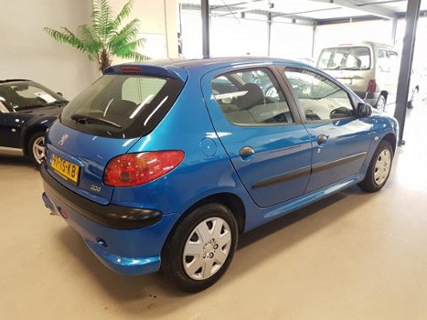 Peugeot 206 - 1.4 One-line Airco 5 deurs zeer nette auto - 1