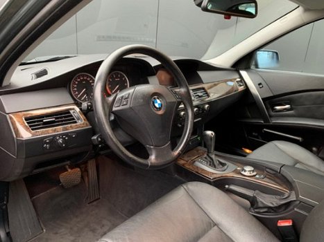 BMW 5-serie - 530i Automaat Leder Navigatie Xenon - 1