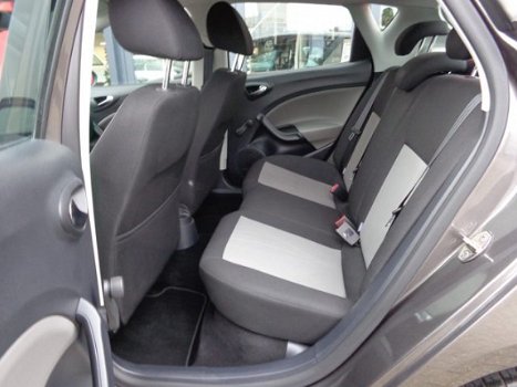 Seat Ibiza - 1.2 TSI Style Dynamic / 15'' LMV / NAVIGATIE / PDC - 1