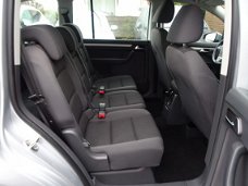 Volkswagen Touran - 1.2 TSI 7-Pers. Executive Navi, Trekhaak, 18'', Pdc