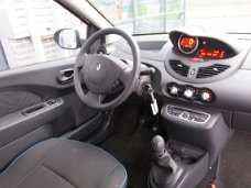 Renault Twingo - 1.2 16V Collection - AIRCO - CRUISE - AUX MEDIA - NL AUTO