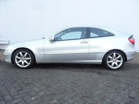 Mercedes-Benz C-klasse Sportcoupé - 180 - 1